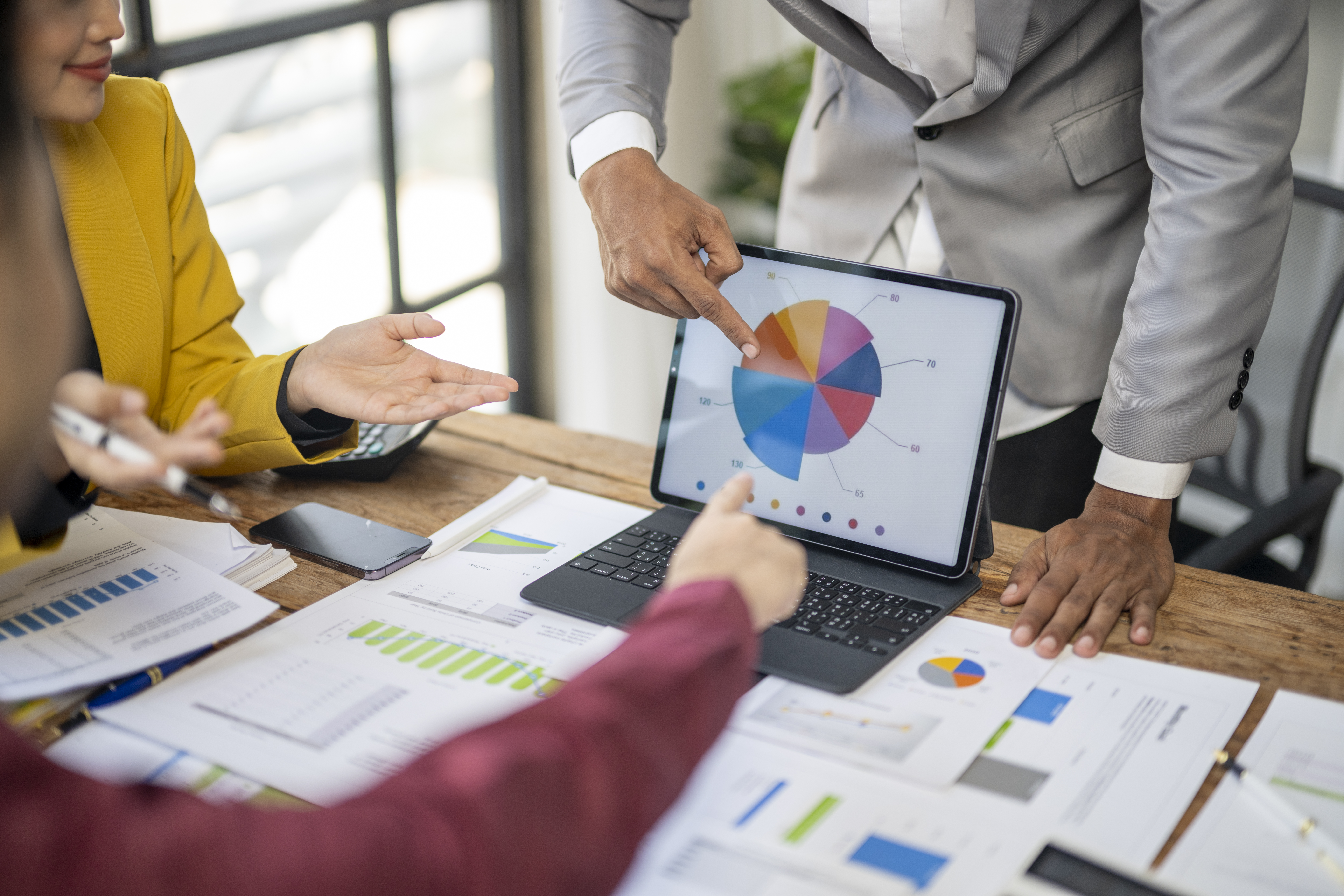 AP/AR automation for invoices and payments